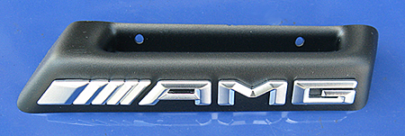 AMG・グリルエンブレム